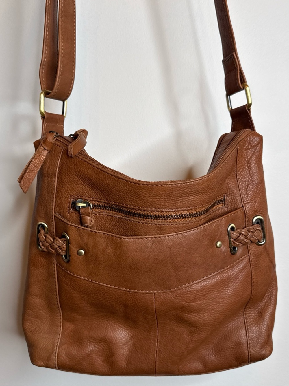 Women’s Brown Leather Shoulder Bag with Braided Accents
